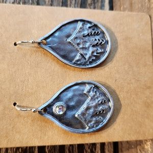 "New" Silver Patina Mountain Scape Drop Earrings